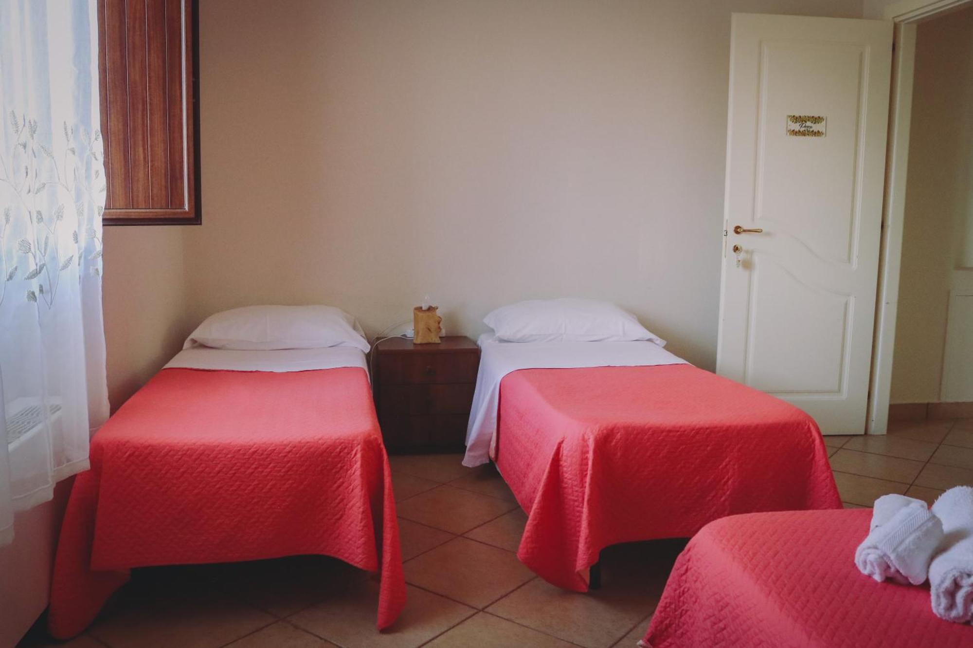 Hotel Ranch Simeto Paterno  Habitación foto